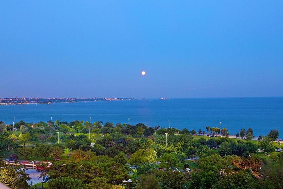 Emirhan Palace Hotel Istanboel Buitenkant foto