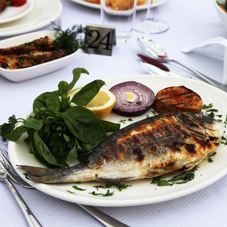 Emirhan Palace Hotel Istanboel Buitenkant foto